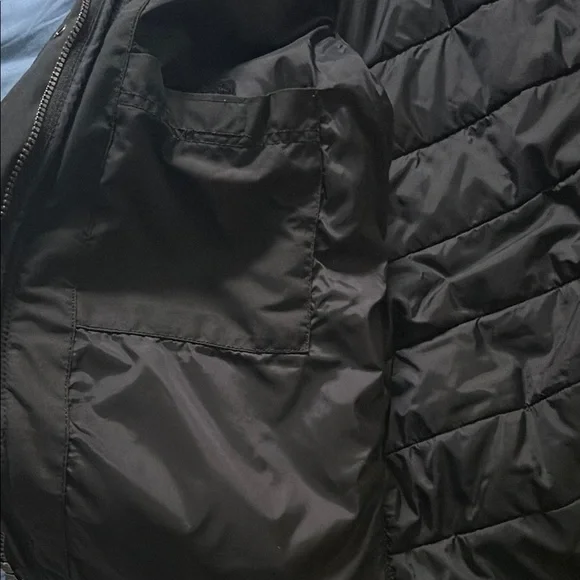 Woman’s Carhartt Dark Hooded Performance Jacket - Picture 4 of 5